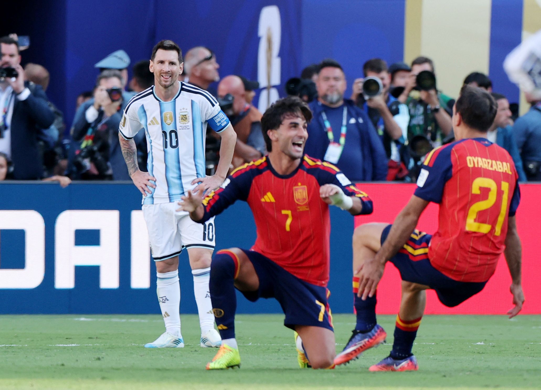 2026-07-19T232237Z_2_LYNXMPEM6I0CE_RTROPTP_4_SOCCER-WORLDCUP-ESP-ARG.JPG