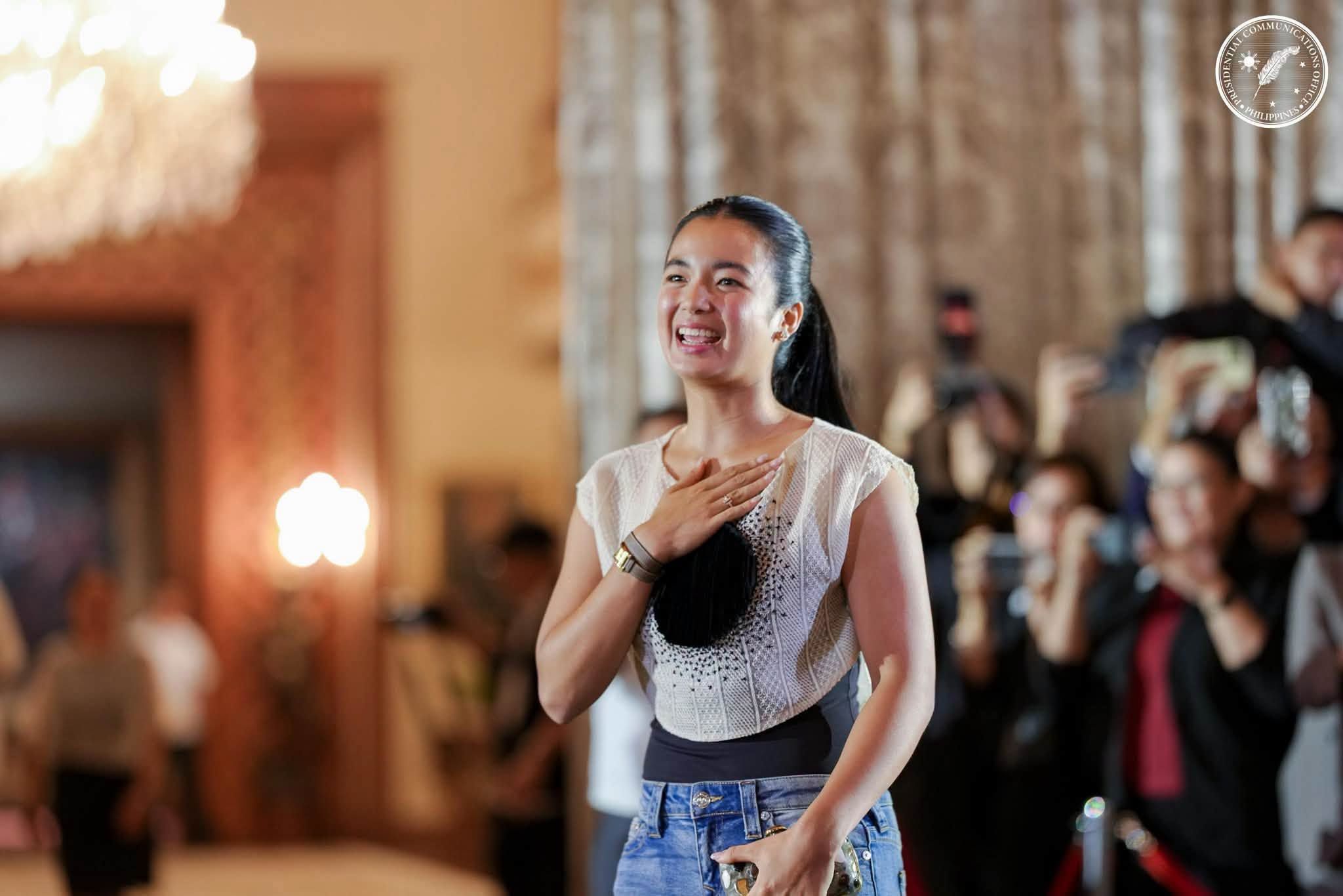 Pinay Tennis Superstar Alex Eala, Mainit na Tinanggap sa Homecoming sa Malacañang..jpg