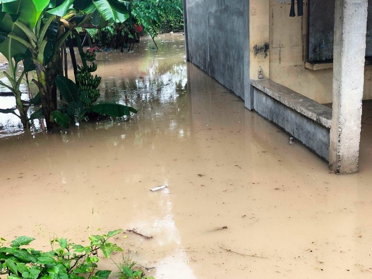 Sitwasyon sa Barangay Banaoang East, Moncada, Tarlac dahil sa baha!.jpg